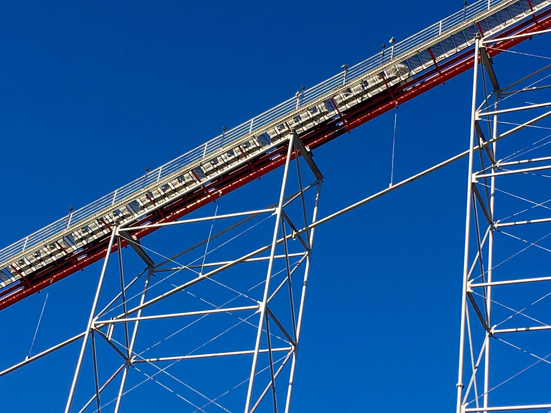 Train of Magnum XL-200 at Cedar Point going up ride's first hill