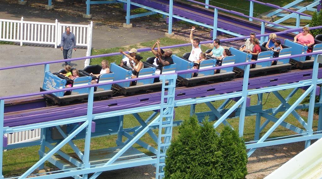 Kingdom Coaster at Dutch Wonderland
