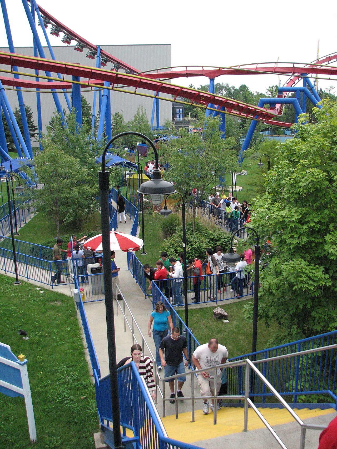 Superman - Ultimate Flight at Six Flags Great America
