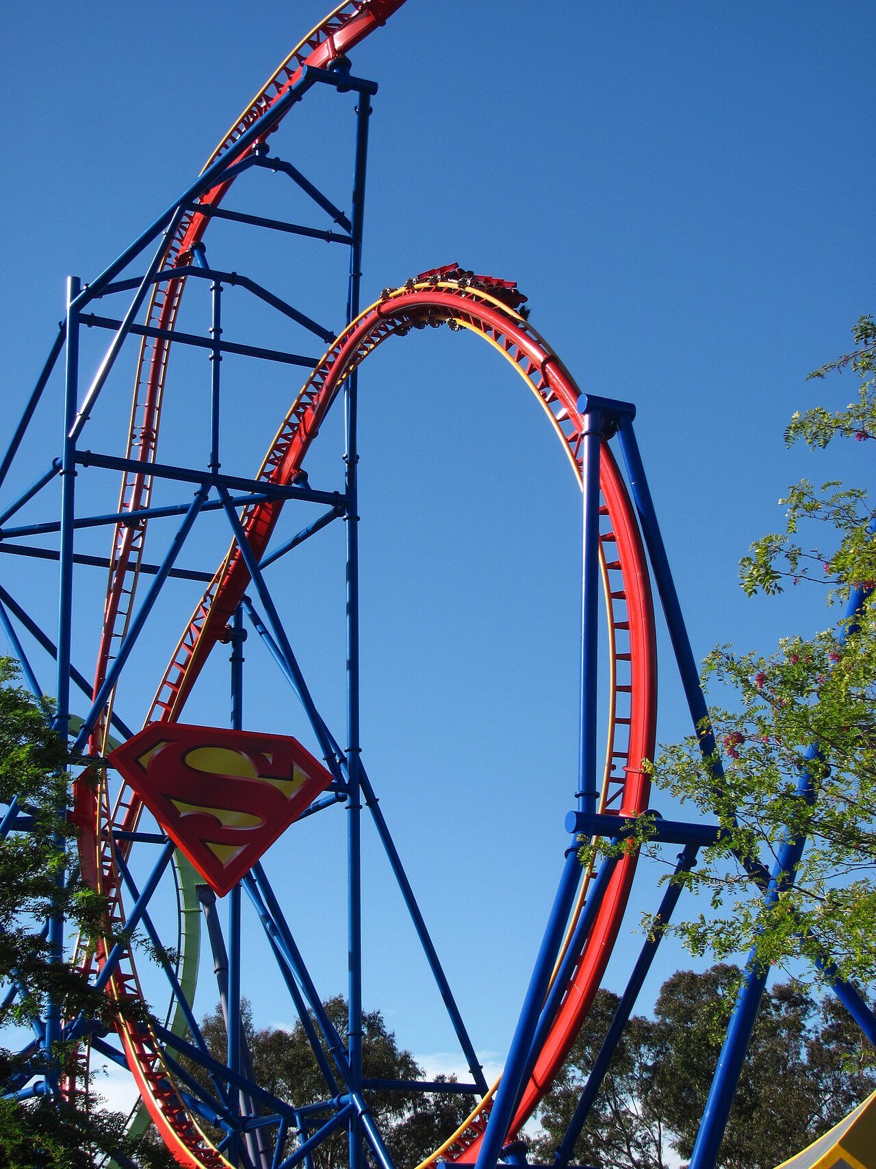 Superman Ultimate Flight at Six Flags Discovery Kingdom