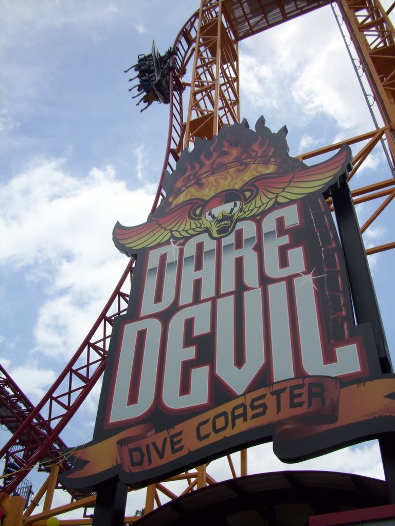 The entrance and first drop of Dare Devil Dive, a roller coaster at Six Flags Over Georgia