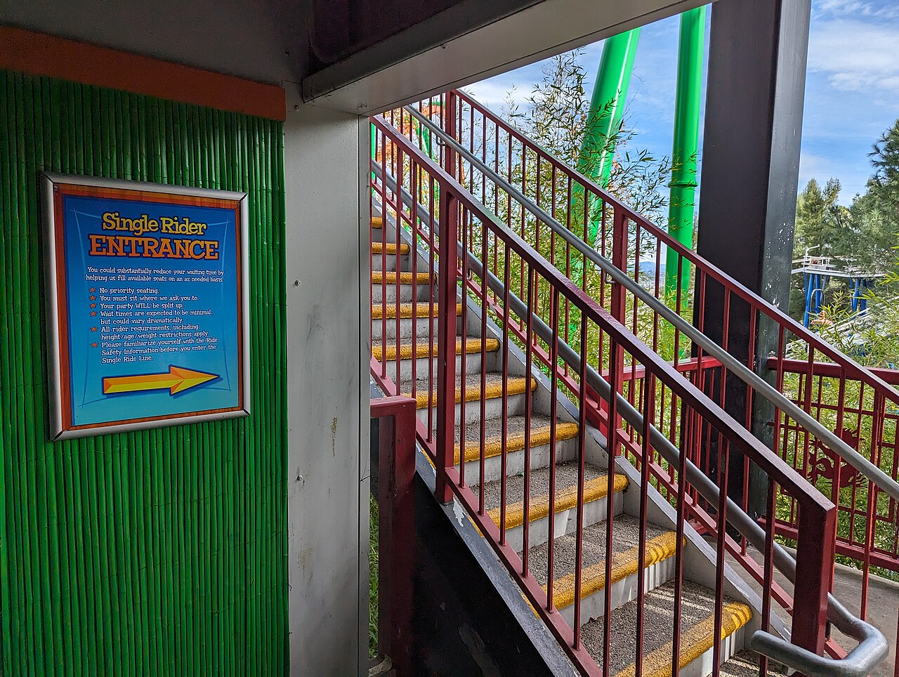 Tatsu's single rider entrance