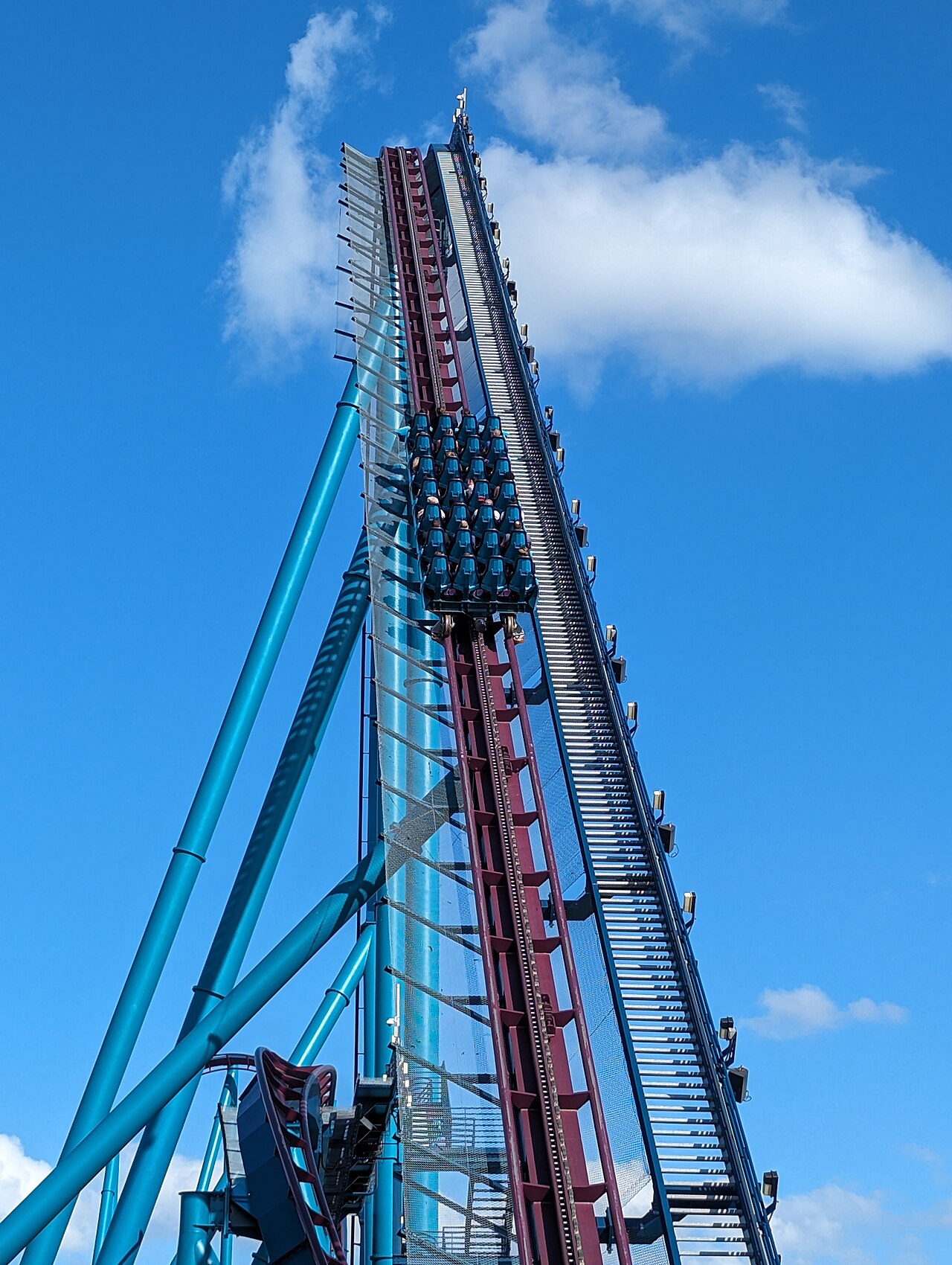 Mako's lift hill