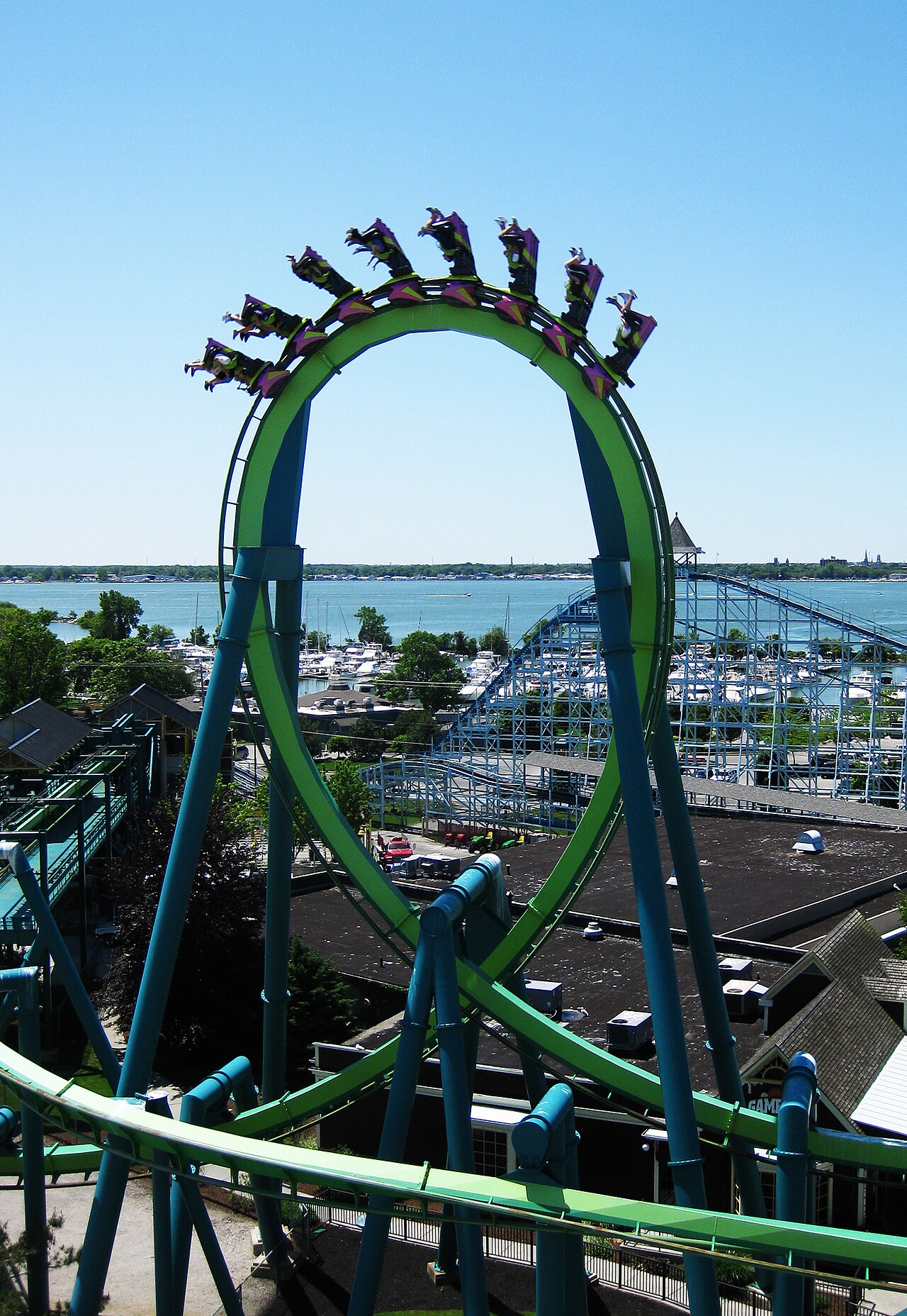 Raptor cars in motion at Cedar Point