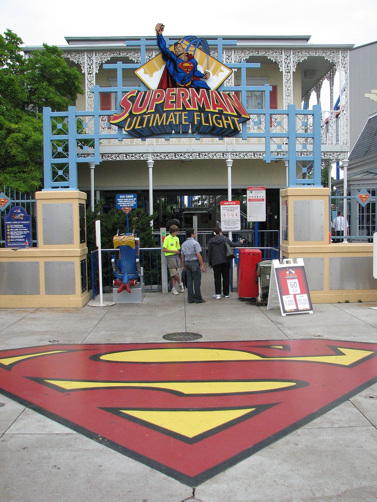 Superman - Ultimate Flight at Six Flags Great America