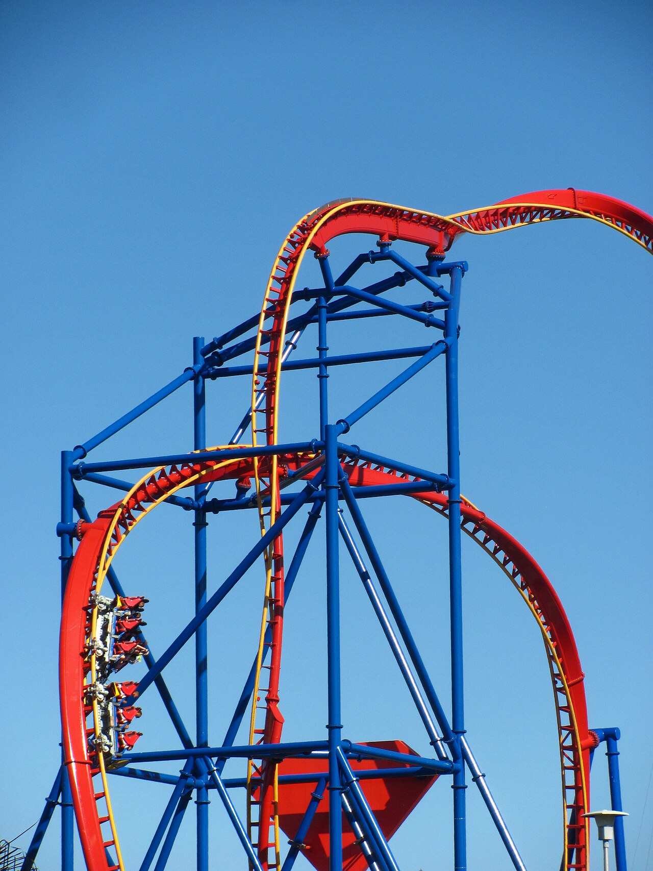 Superman Ultimate Flight at Six Flags Discovery Kingdom