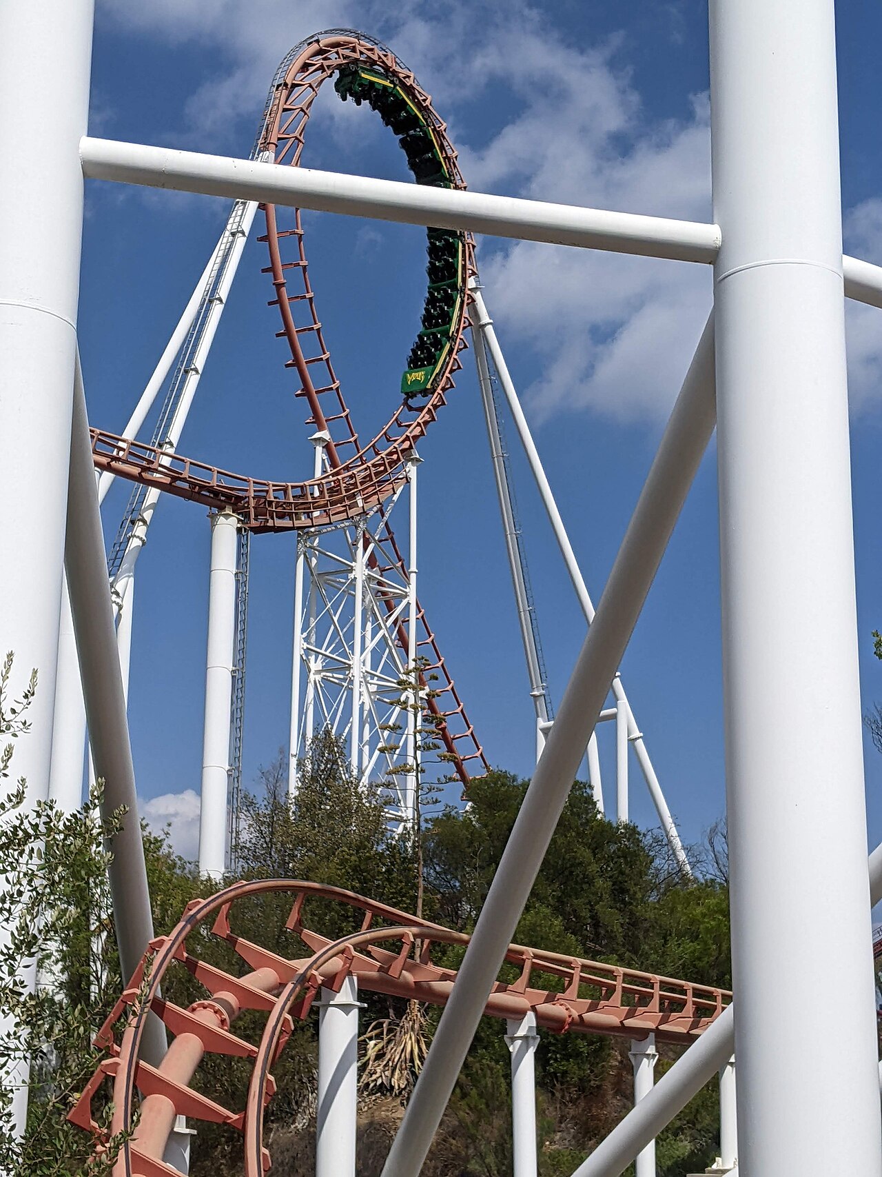 Viper's first loop in 2022
