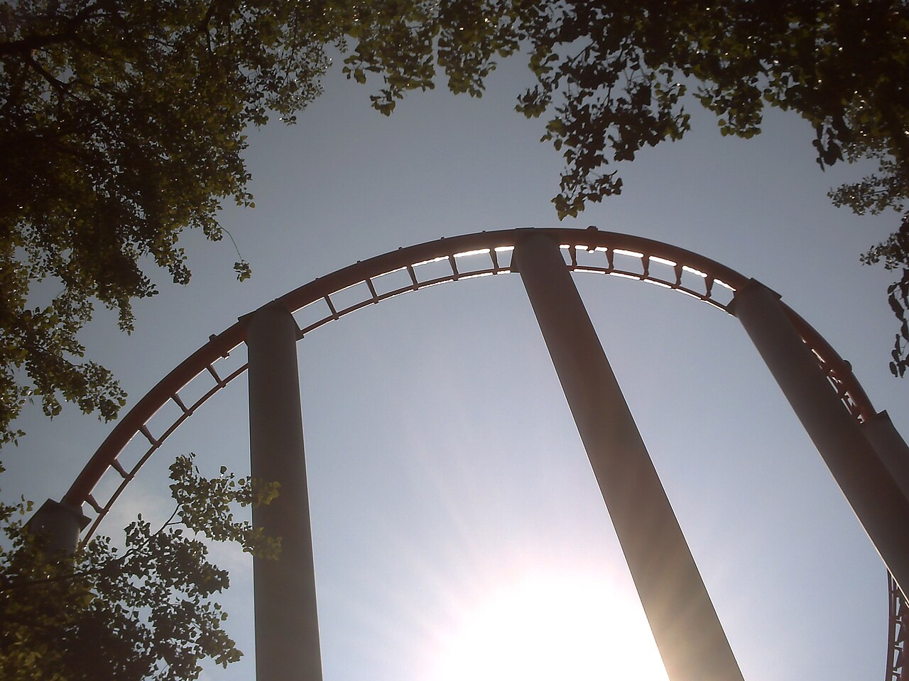 Magnum XL-200 Pretzel Loop