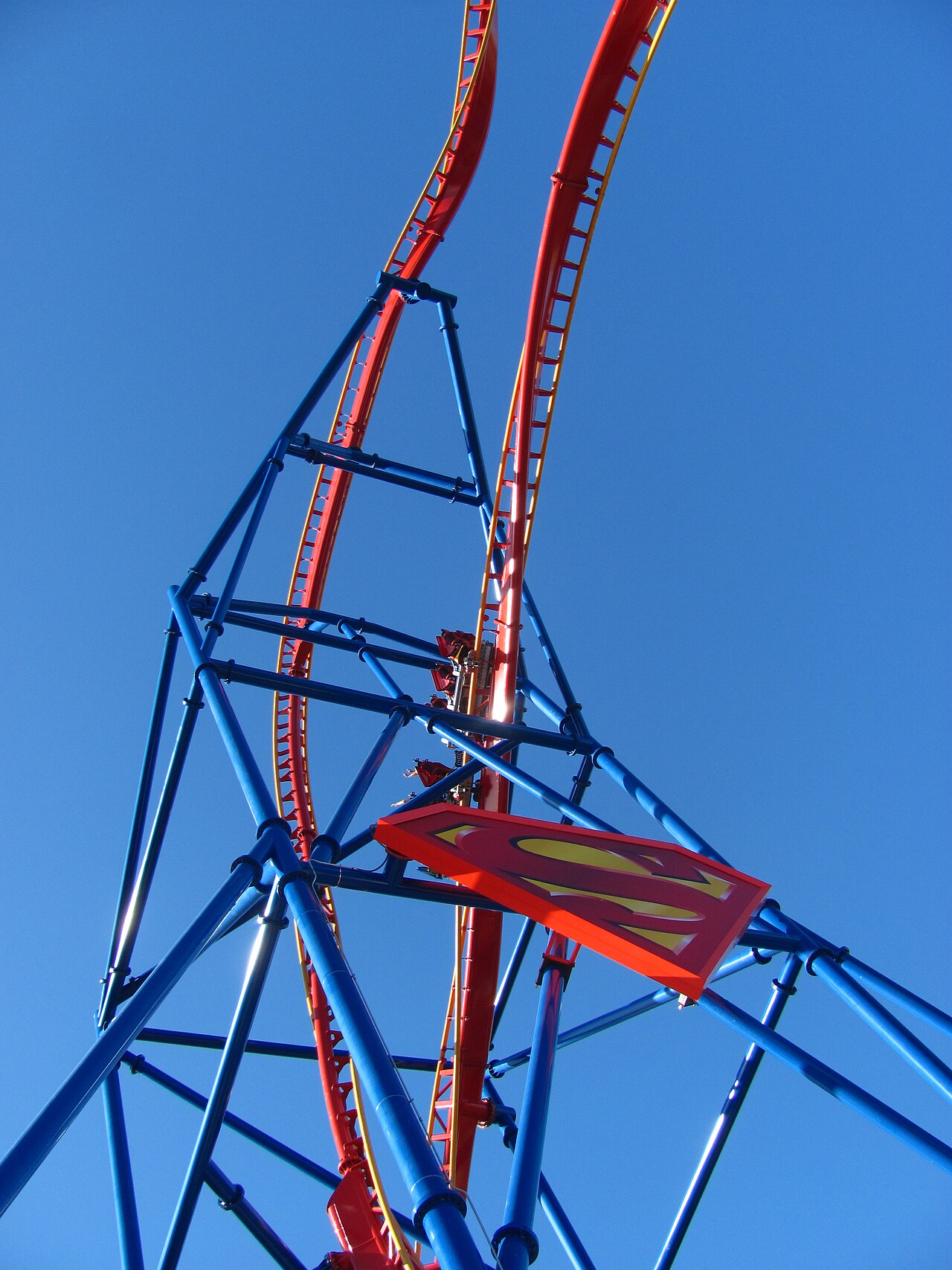 Superman Ultimate Flight at Six Flags Discovery Kingdom