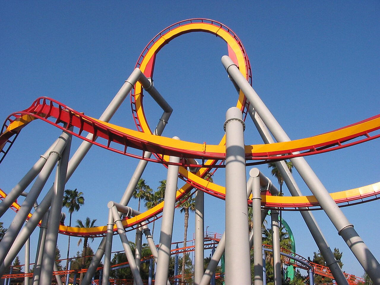 Image of Silver Bullet at Knott's Berry Farm