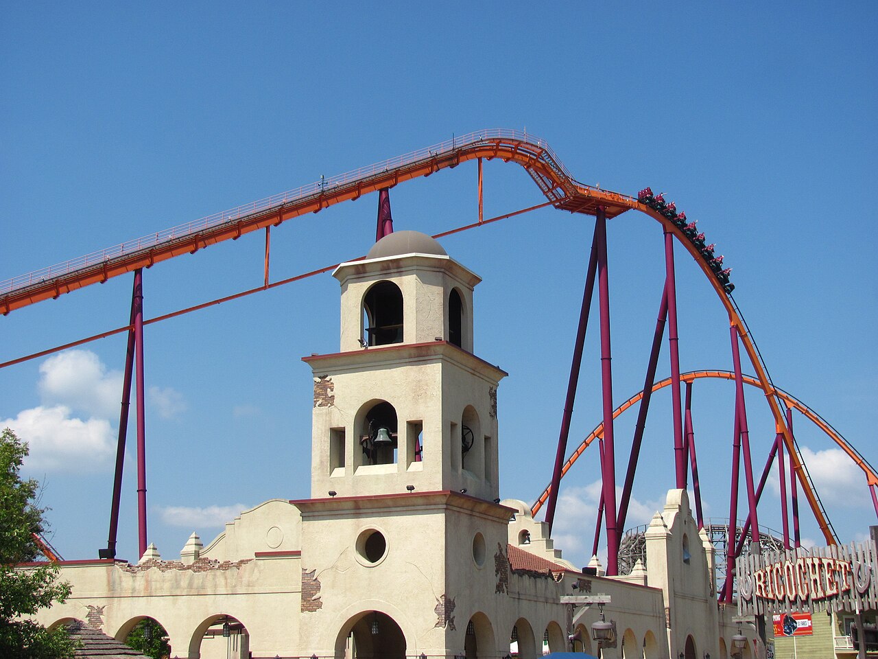 Raging Bull in Six Flags Great America's Southwest Territory