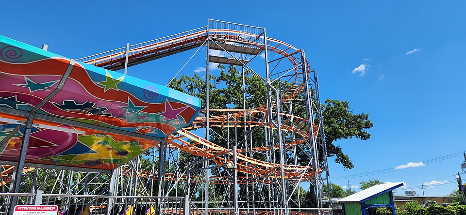 Super Cyclone at Santa's Village Amusement and Water Park