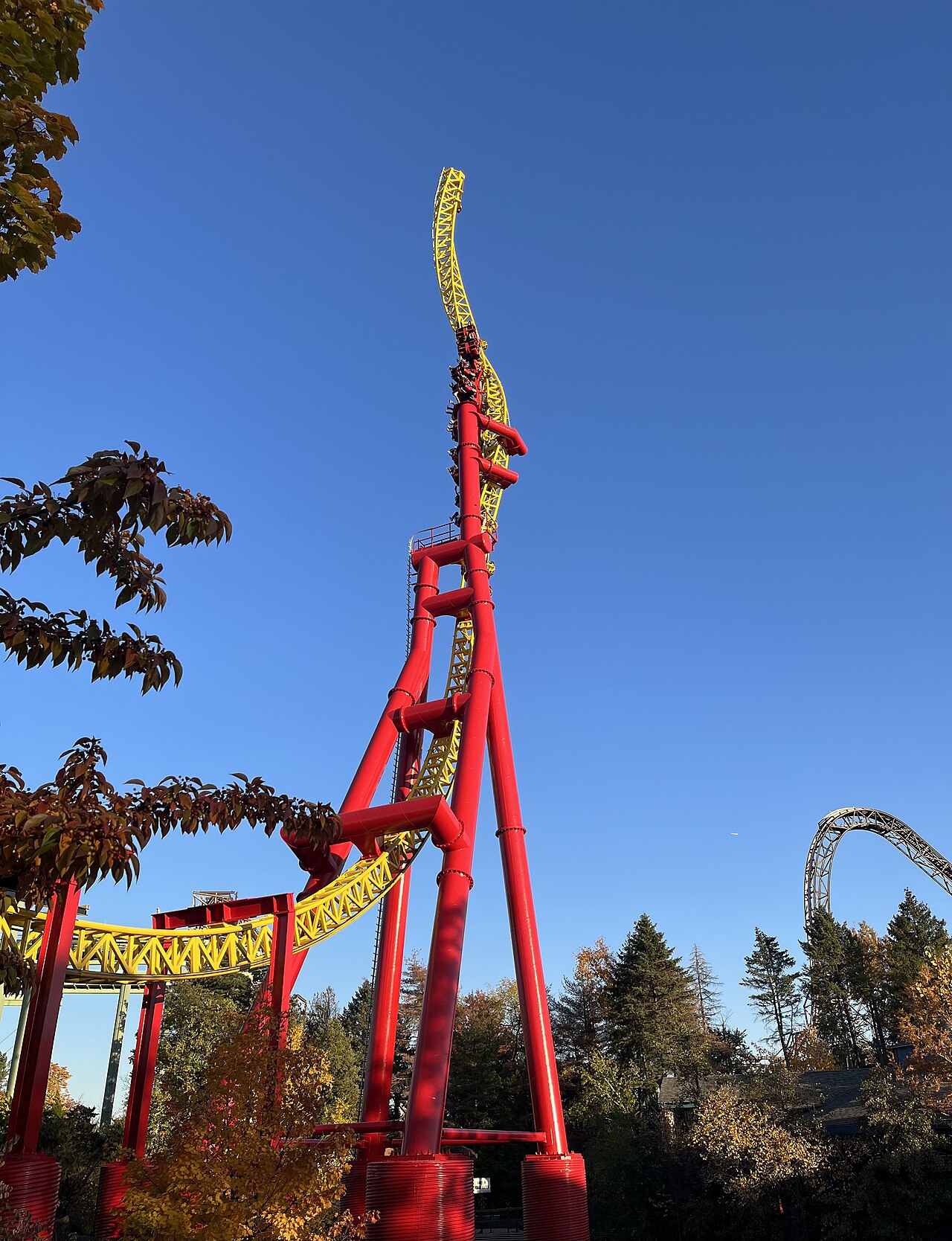 The twisted spike for The Flash: Vertical Velocity at Six Flags Great America in Gurnee, Illinois