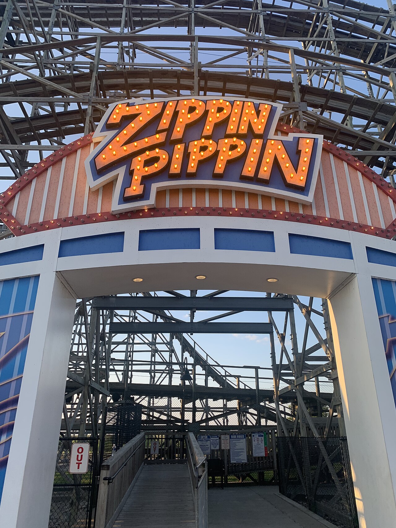 This is the sign you see before you enter the queue for Zippin Pippin