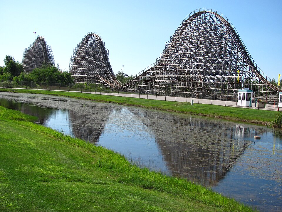 Shivering Timbers at Michigan's Adventure