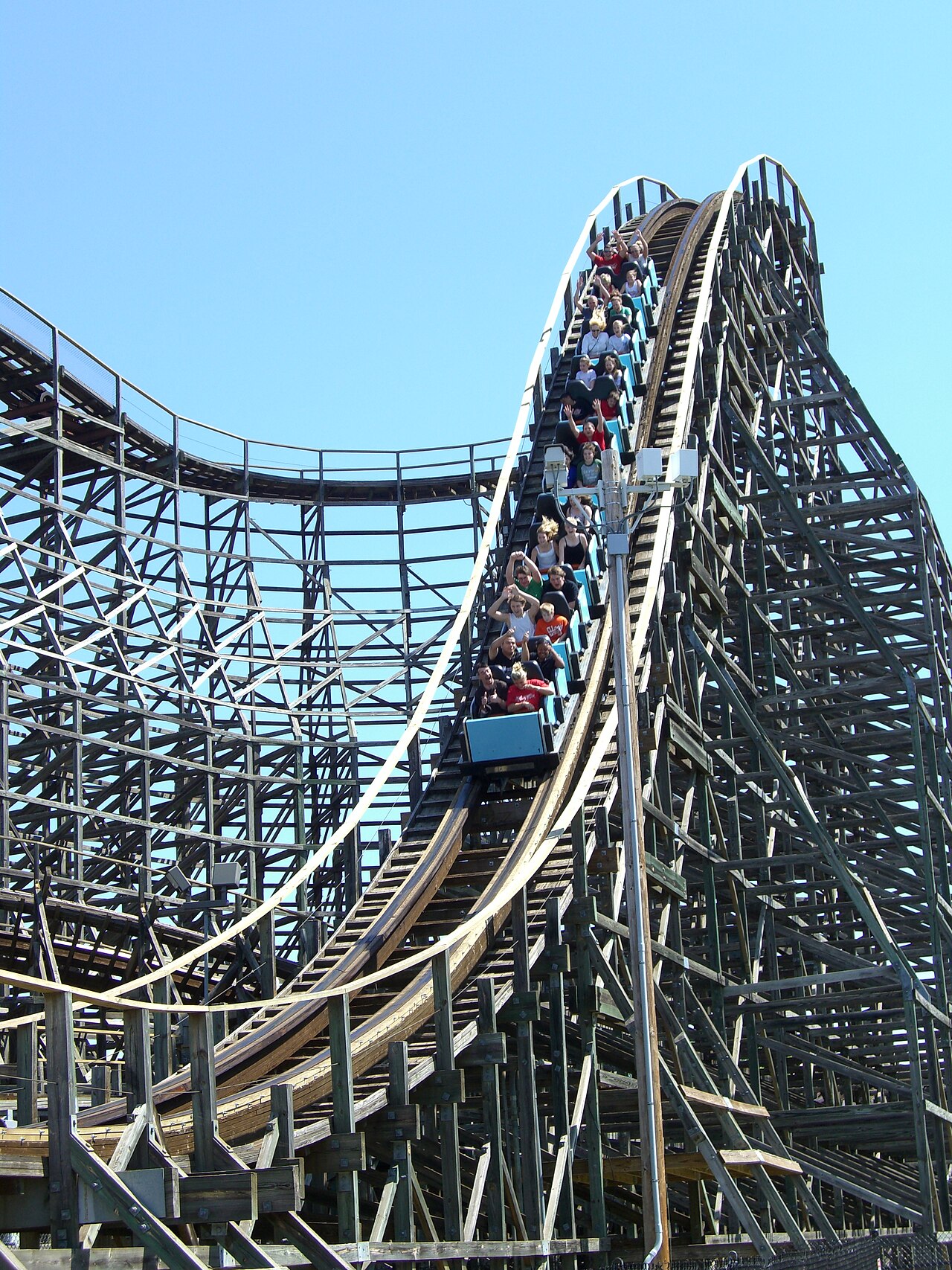 Hurler's first drop at Carowinds. The only requirement of this license is that you give me credit, otherwise the image is free