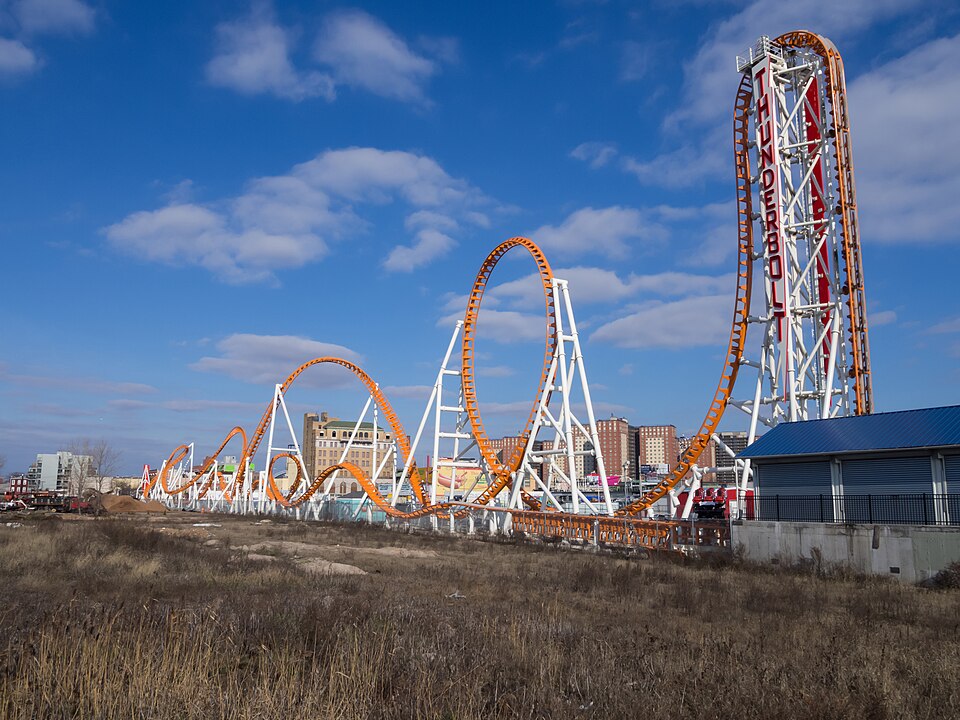 Thunderbolt at Luna Park