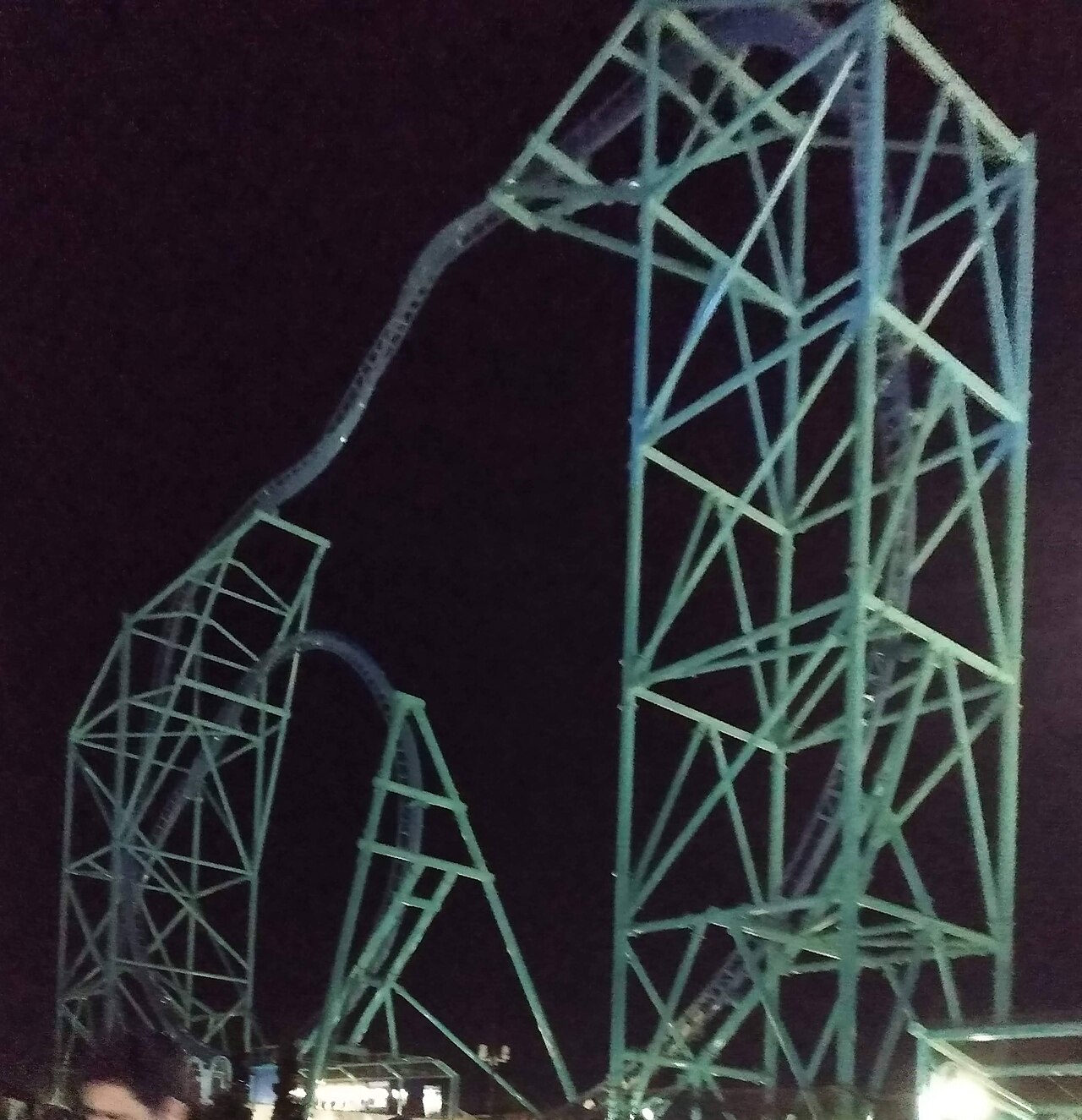 Electric Eel roller coaster in SeaWorld San Diego