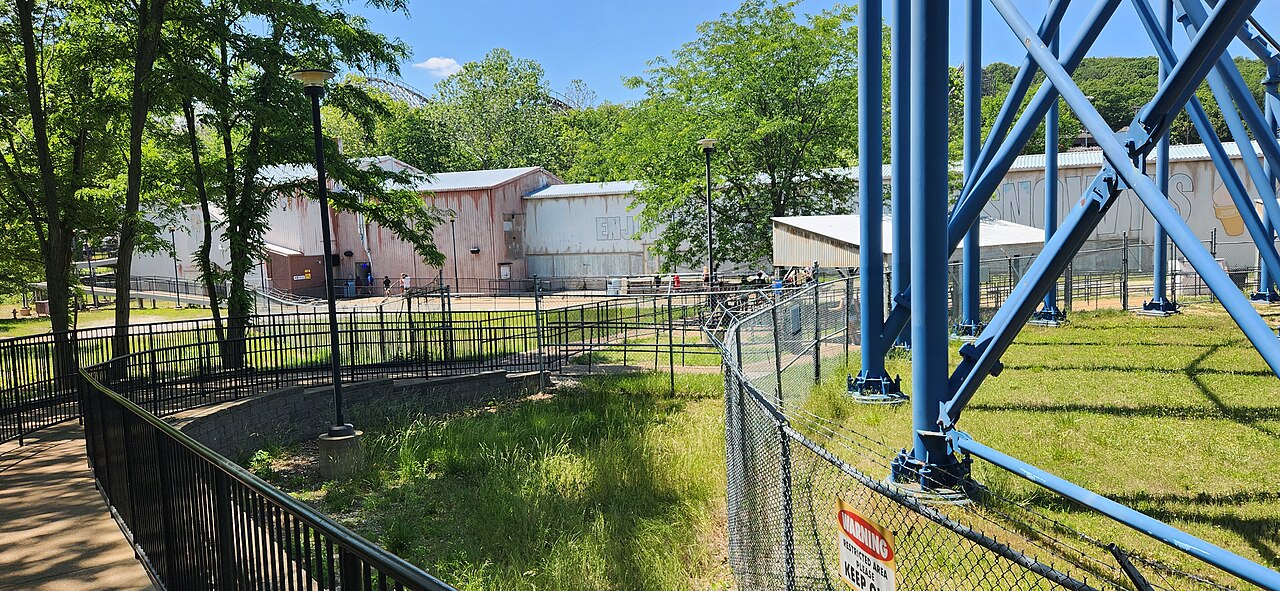 Mr. Freeze Reverse Blast at Mid America Adventure